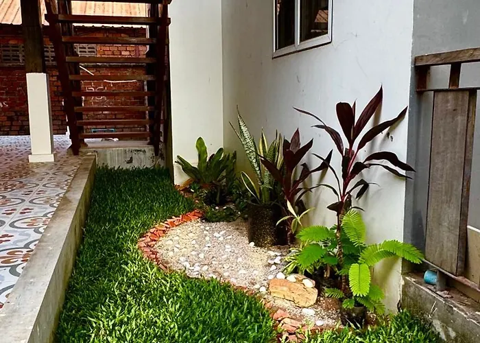 公寓 Sala Khmer - Traditional Wooden House & Garden 暹粒